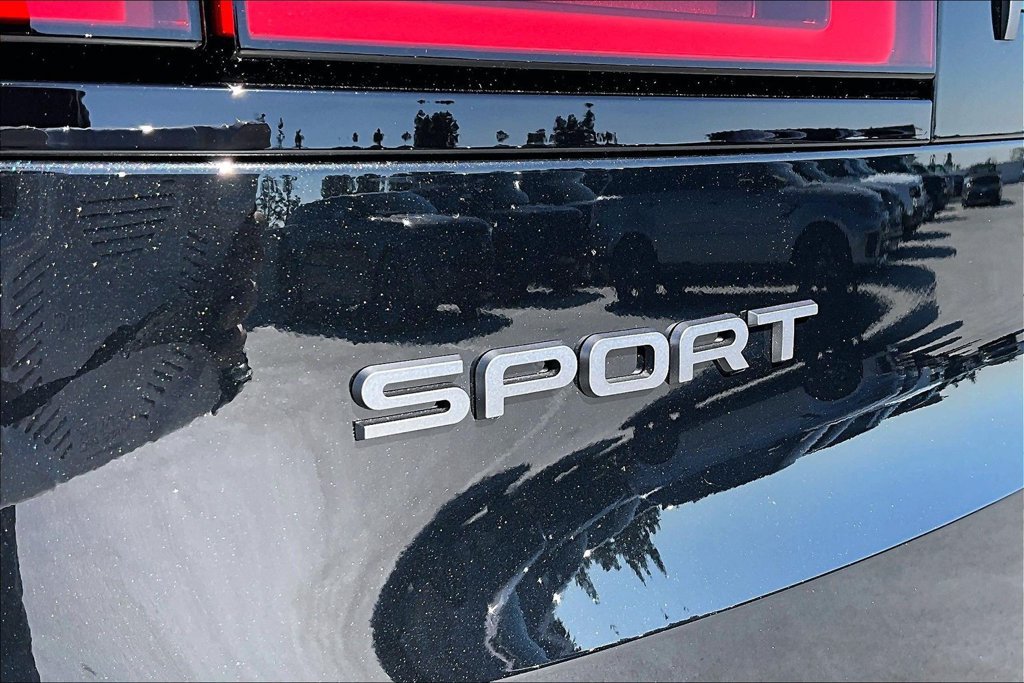 New 2027 Land Rover Range Rover Sport SE AWD/4WD image 9