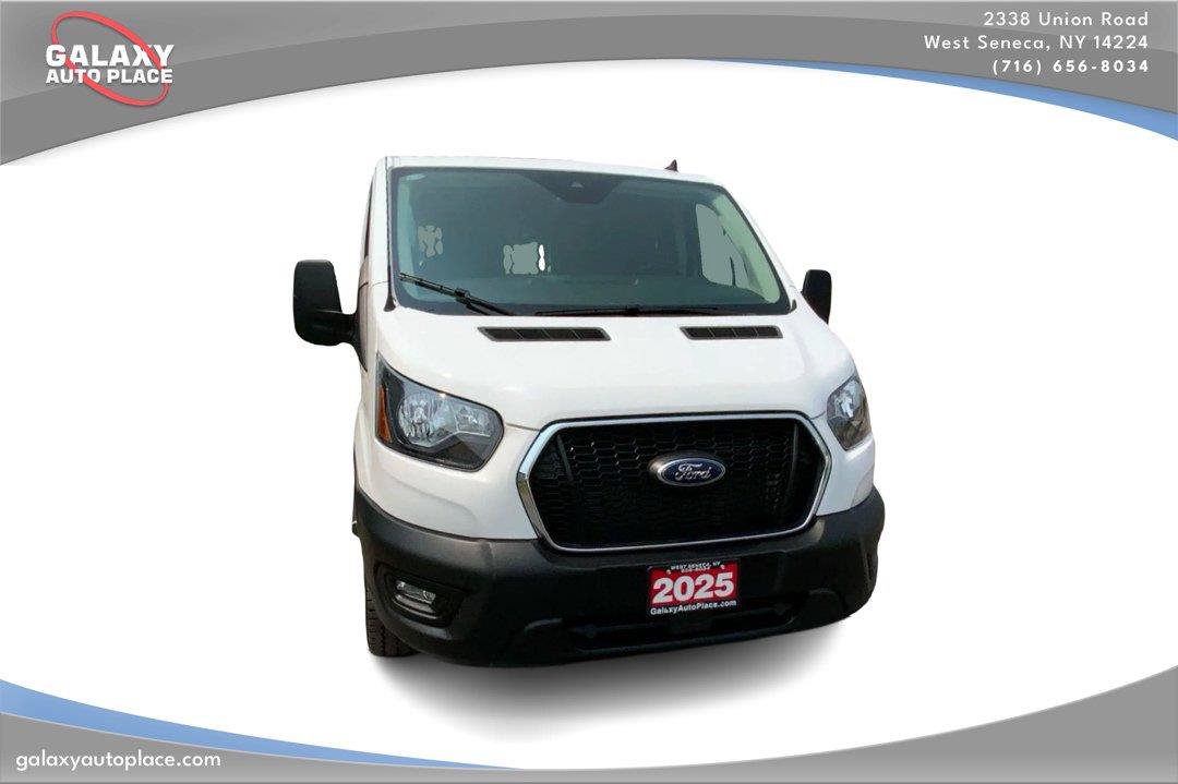 Used 2025 Ford Transit 250 Low Roof w/ Exterior Upgrade Package RWD image 3