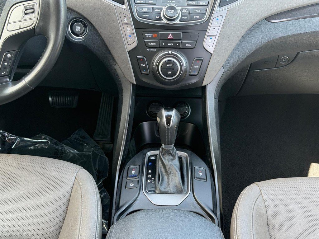 Used 2015 Hyundai Santa Fe Limited w/ Option Group 04 FWD image 13