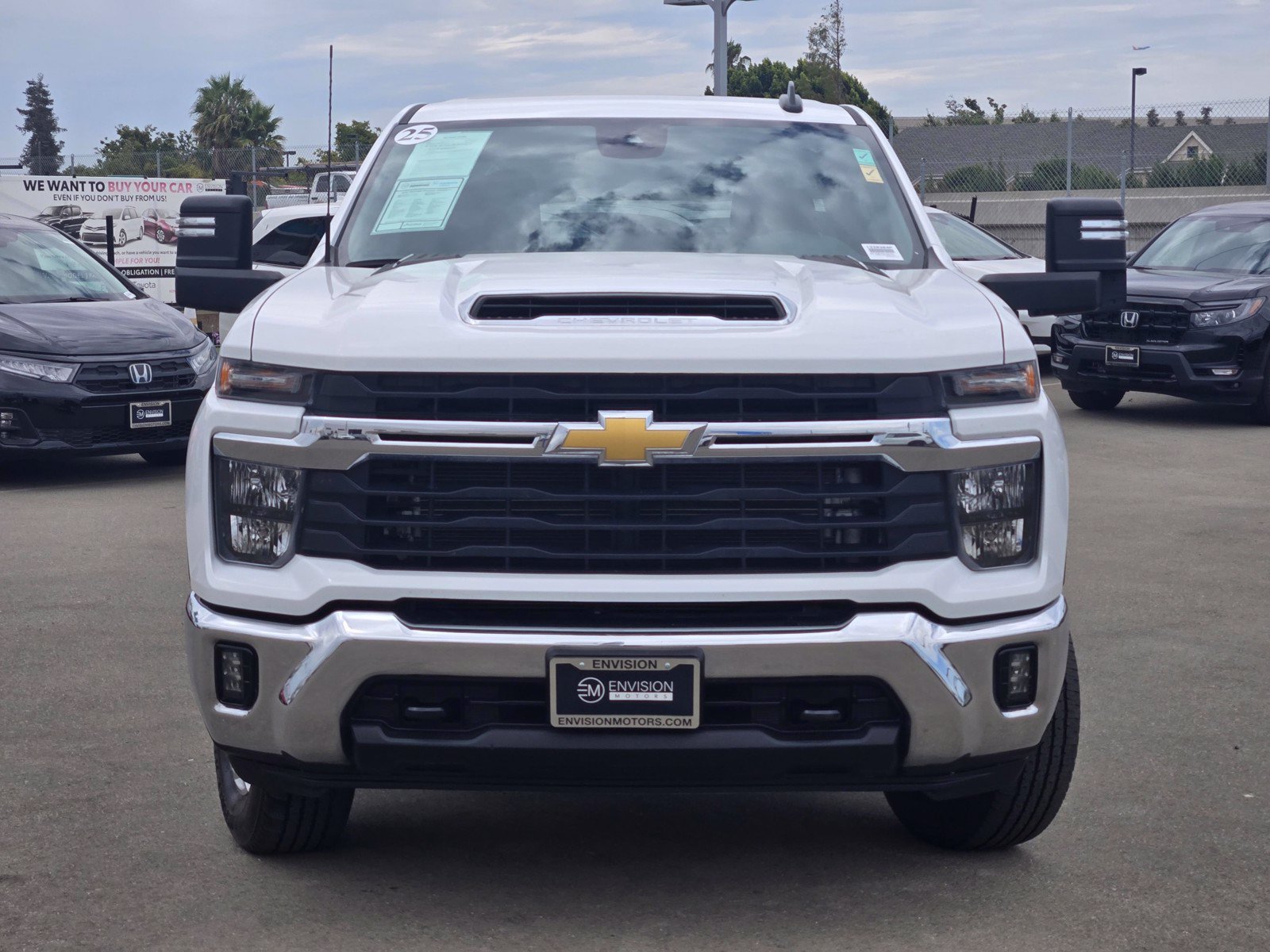Used 2025 Chevrolet Silverado 2500 LT w/ Convenience Package AWD/4WD image 2