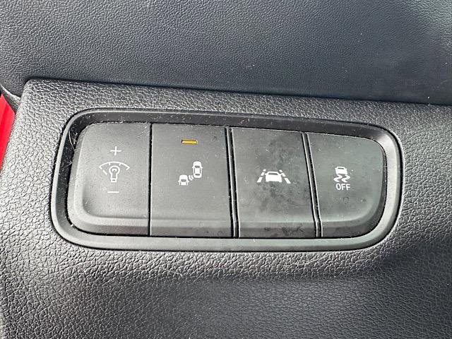 Used 2019 Hyundai Santa Fe SE image 23