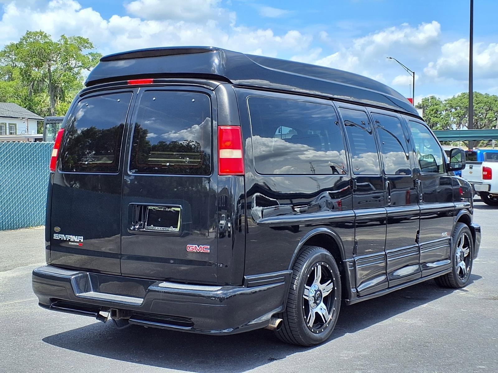 Used 2014 GMC Savana 1500 AWD image 30