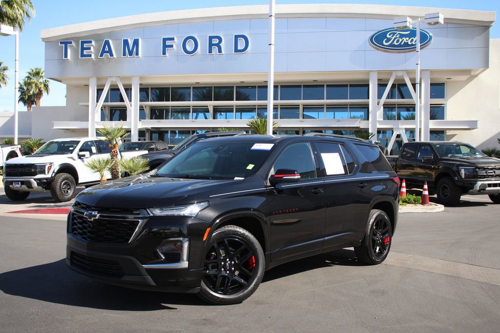 Used 2023 Chevrolet Traverse Premier w/ Redline Edition FWD image 2