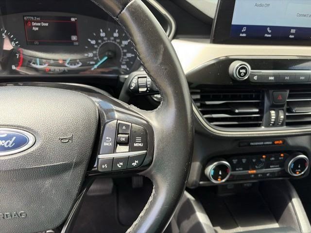 Used 2022 Ford Escape SEL AWD/4WD image 17