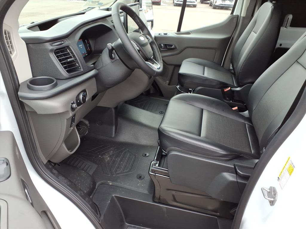 New 2026 Ford Transit 250 148 Medium Roof w/ Load Area Protection Package image 4