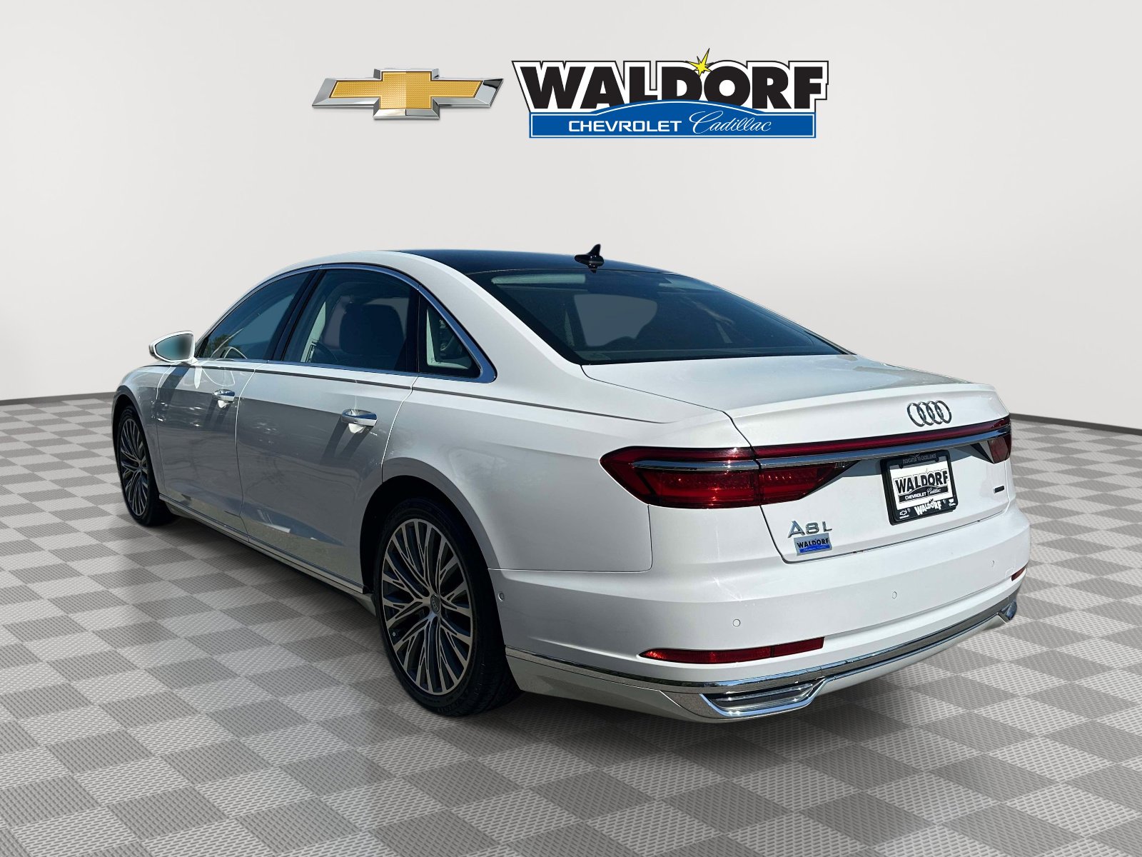 Used 2019 Audi A8 L 3.0T w/ Executive Package image 4
