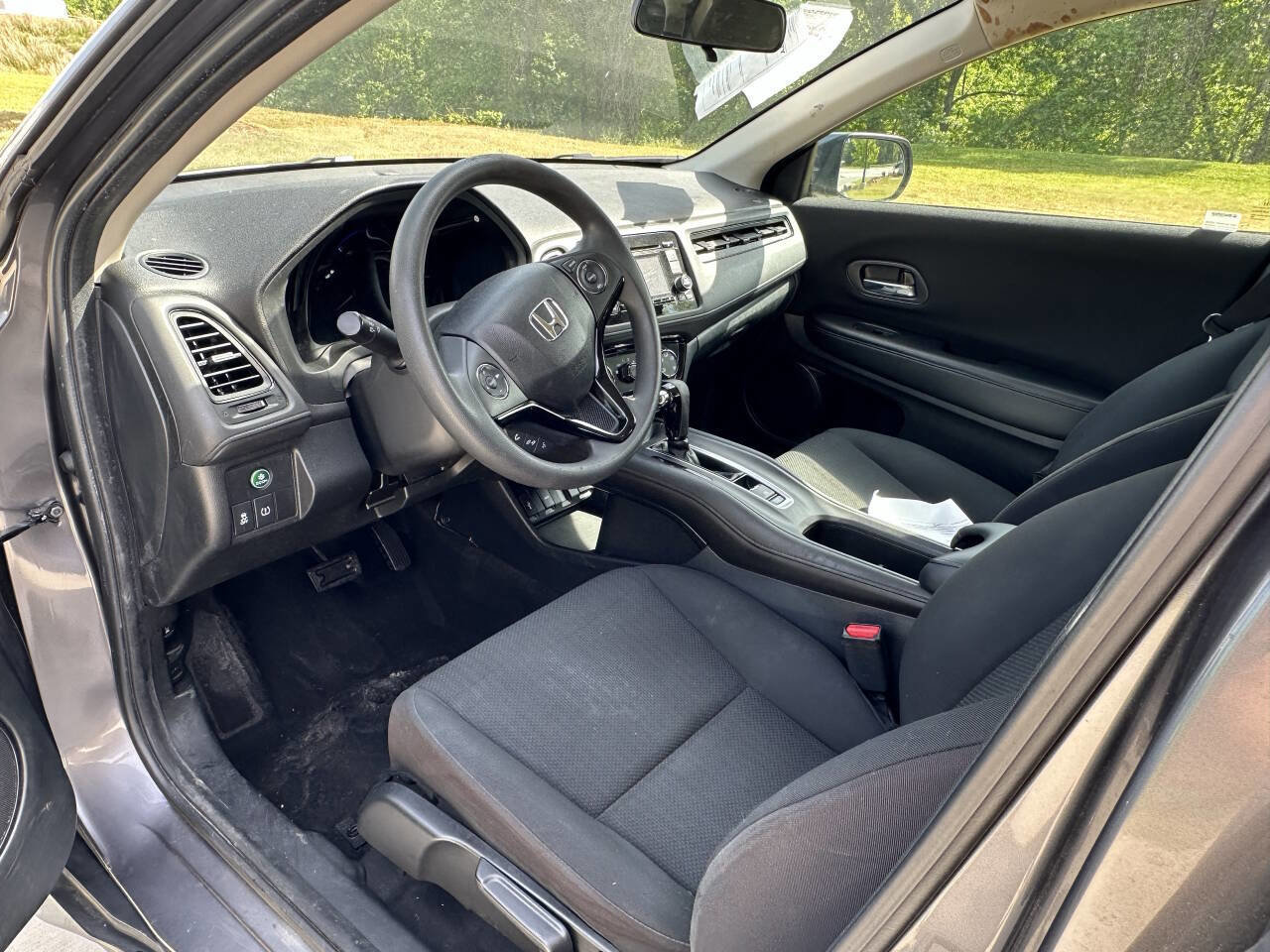 Used 2017 Honda HR-V LX image 8