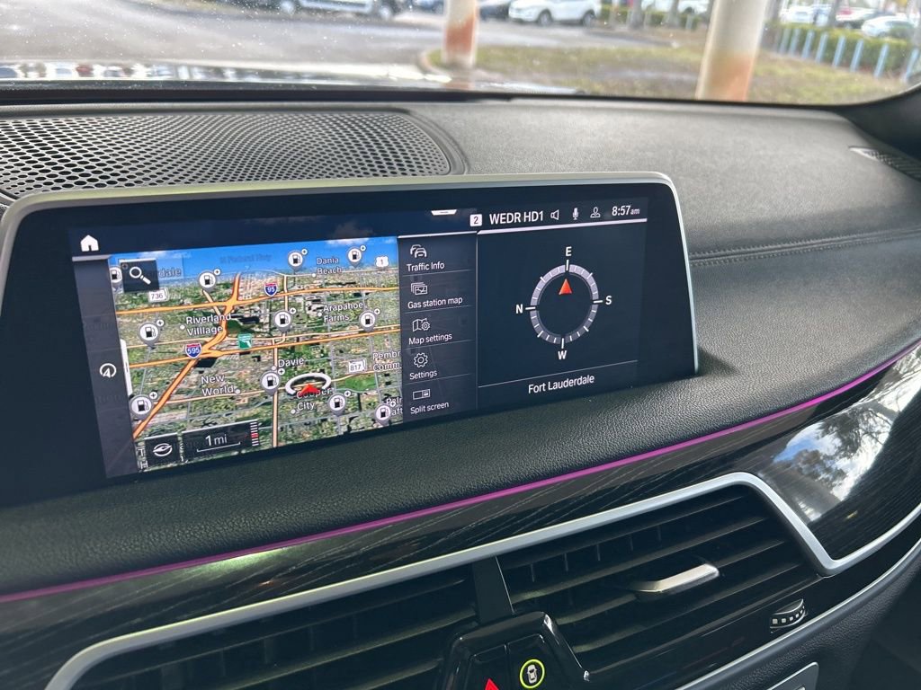 Used 2022 BMW 740i xDrive w/ M Sport Package image 9