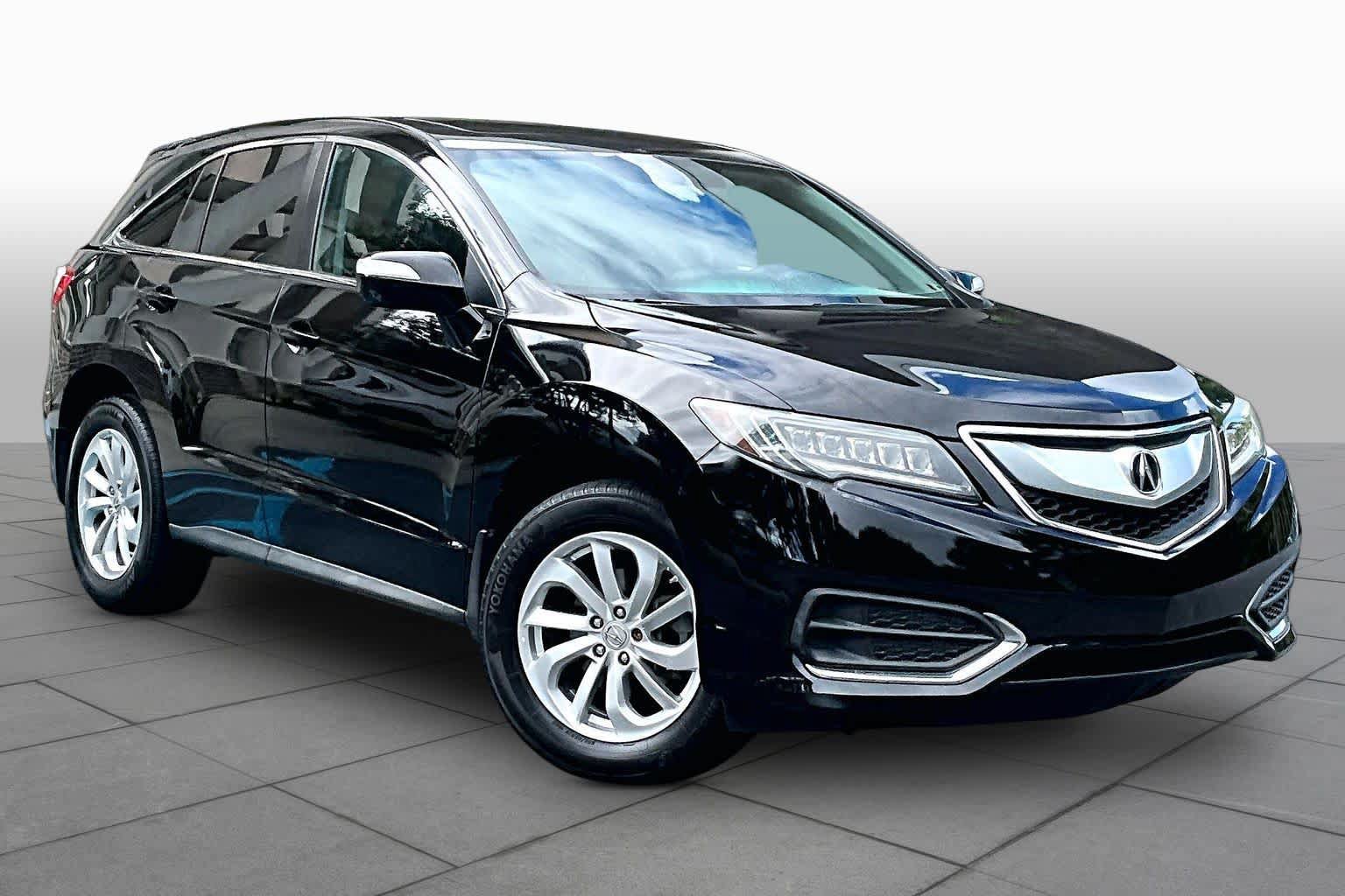 Used 2017 Acura RDX w/ Tech & AcuraWatch Plus Pack FWD image 3