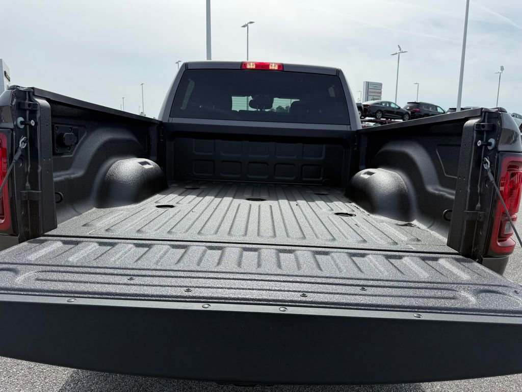 New 2026 RAM 2500 Big Horn AWD/4WD image 24
