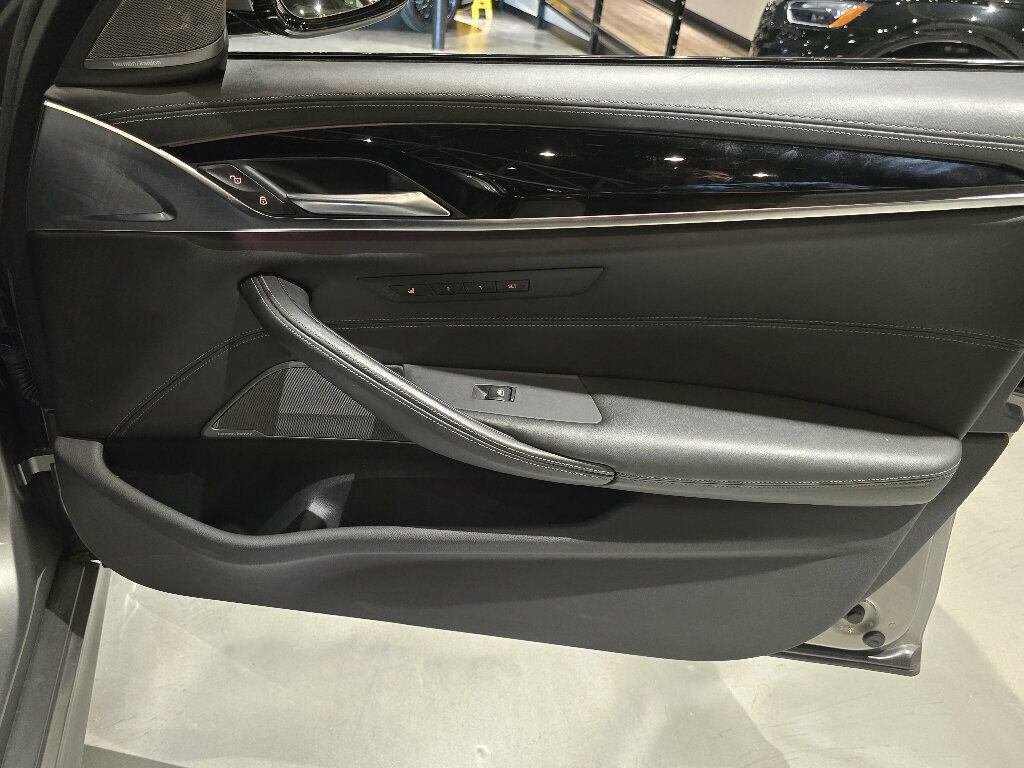 Used 2018 BMW M5 AWD/4WD image 35