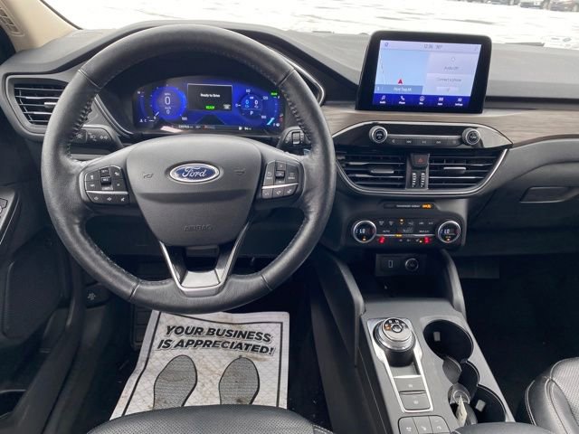 Used 2020 Ford Escape Titanium image 8
