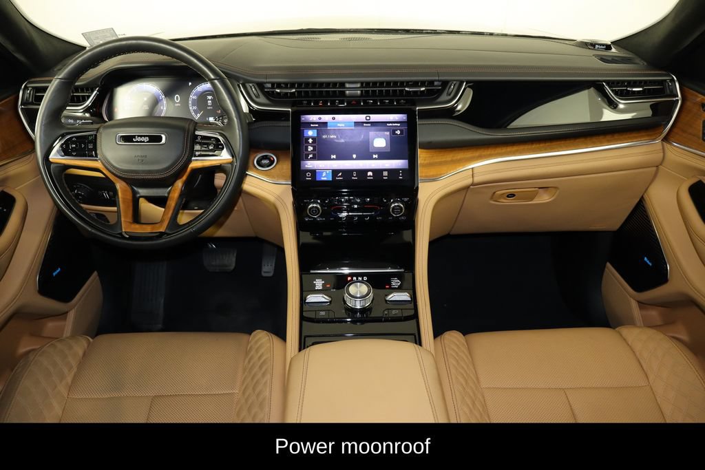 Used 2025 Jeep Grand Cherokee L Summit AWD/4WD image 13