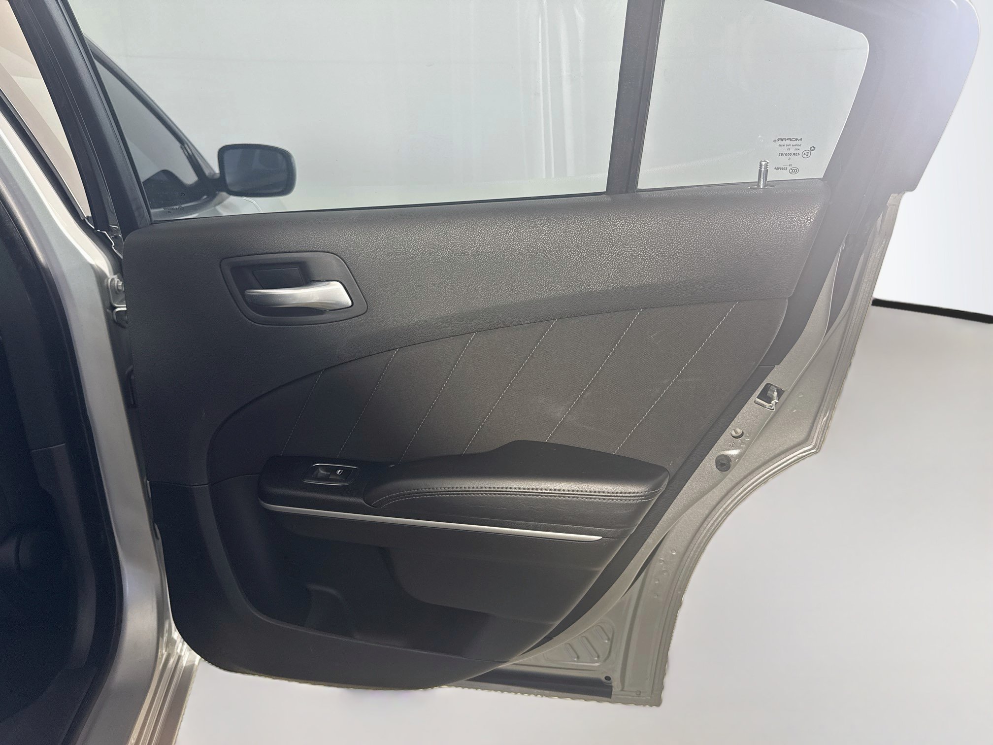 Used 2023 Dodge Charger SXT RWD image 28