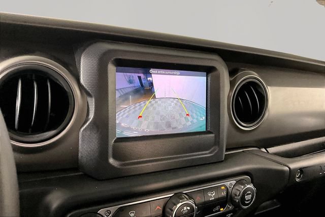 Used 2023 Jeep Wrangler Unlimited AWD/4WD image 12