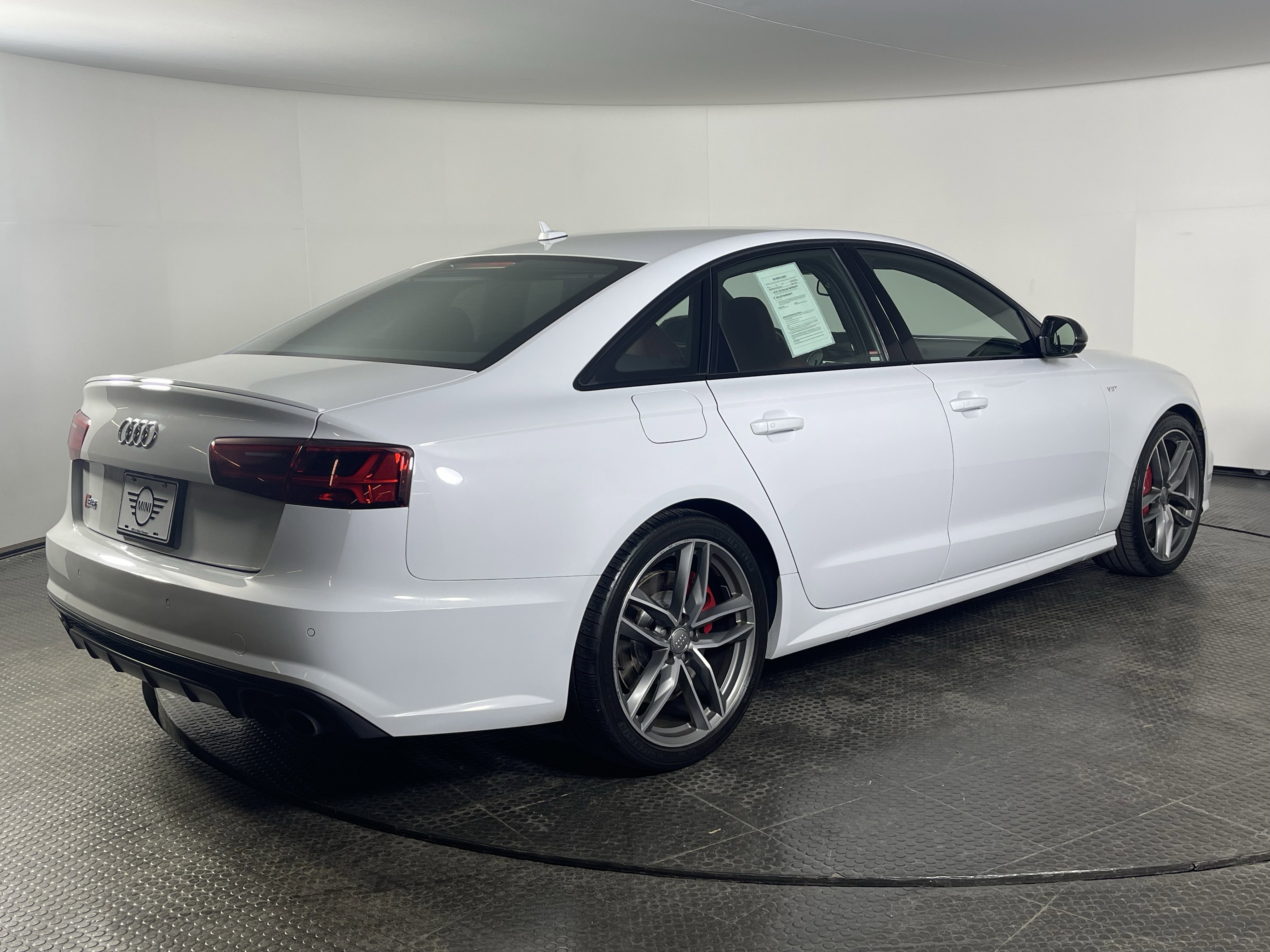 Used 2017 Audi S6 Prestige w/ S6 Sport Package image 5