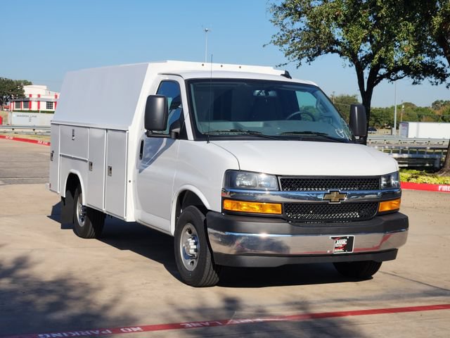 New 2025 Chevrolet Express 3500 w/ Power Convenience Package RWD image 2