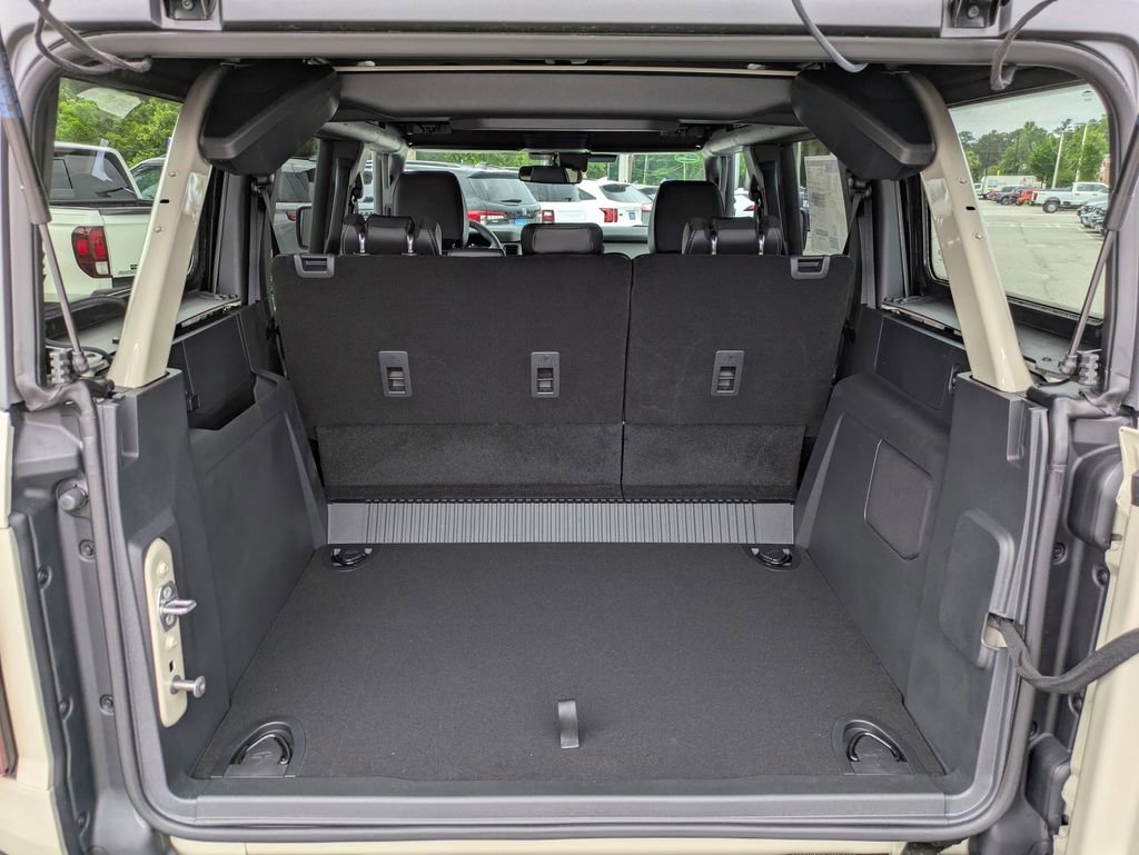 New 2026 Ford Bronco Outer Banks AWD/4WD image 13