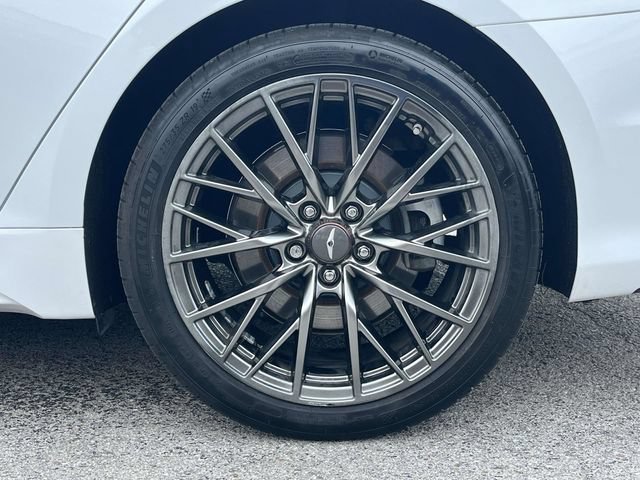 Used 2018 Genesis G80 3.3T Sport RWD image 11