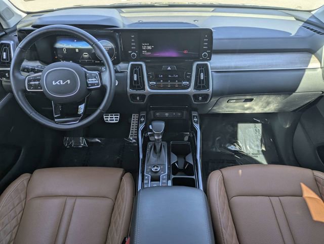 Used 2023 Kia Sorento SX Prestige image 14