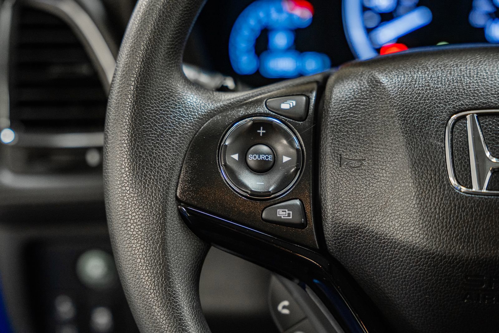 Used 2019 Honda HR-V EX image 31