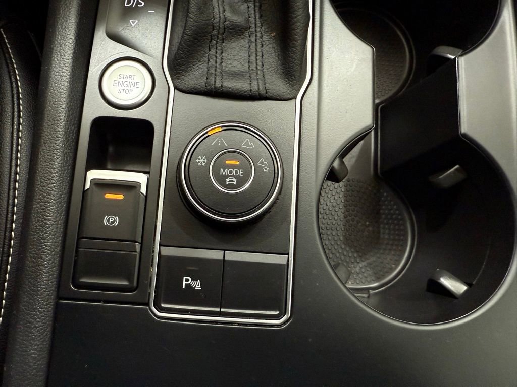 Used 2021 Volkswagen Atlas SE image 40