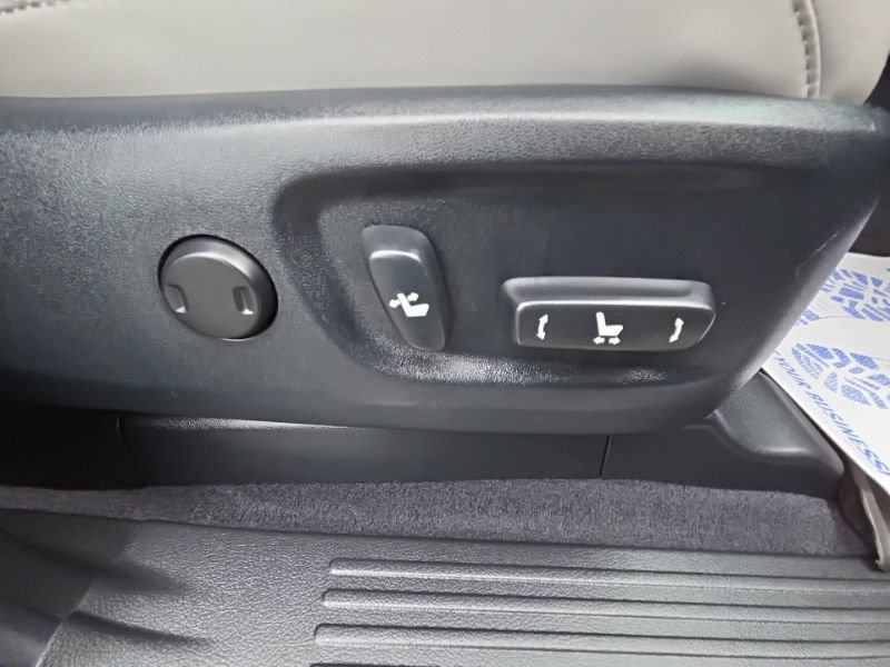 Used 2023 Lexus GX 460 w/ Black Line Special Edition AWD/4WD image 16