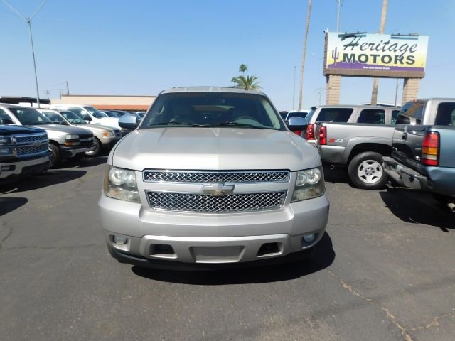 Used 2008 Chevrolet Tahoe LTZ w/ LTZ Preferred Equipment Group image 2