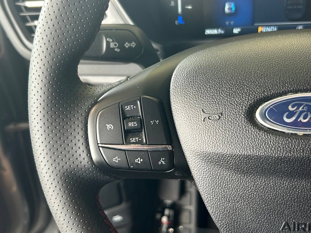 Certified 2025 Ford Escape ST-Line FWD image 36