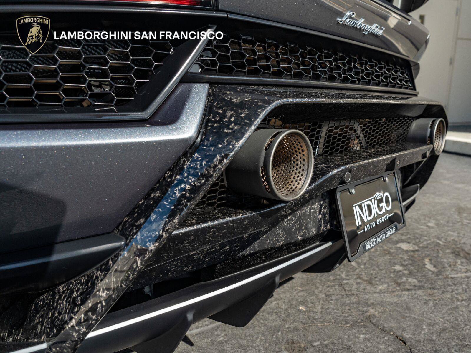 Used 2018 Lamborghini Huracan Performante AWD/4WD image 34