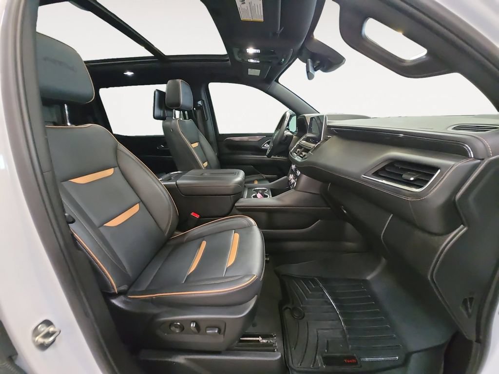 Certified 2023 GMC Yukon XL AT4 w/ AT4 Premium Plus Package AWD/4WD image 15