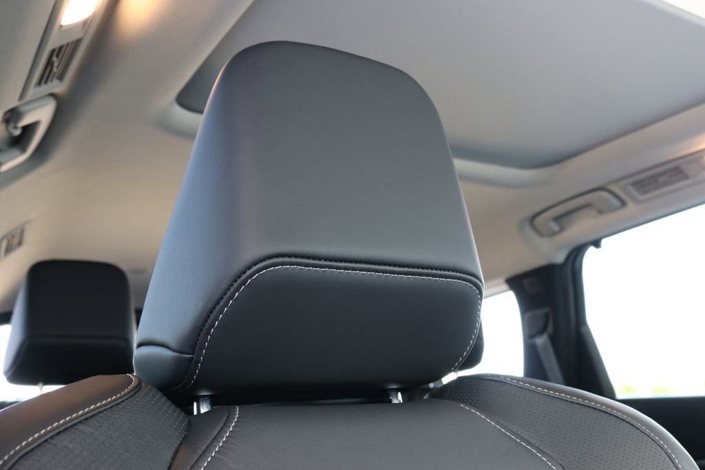 Certified 2025 INFINITI QX60 Luxe w/ Vision Package image 39