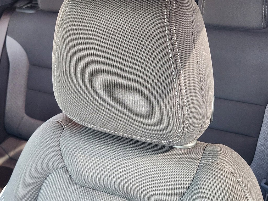 Used 2025 Chevrolet TrailBlazer ACTIV w/ Convenience Package image 16