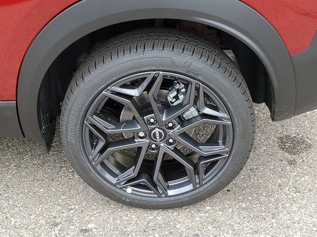 New 2026 Nissan Kicks SR w/ Cold Weather Package FWD image 29