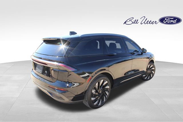 Used 2024 Lincoln Nautilus Reserve w/ Equipment Group 202A AWD/4WD image 5