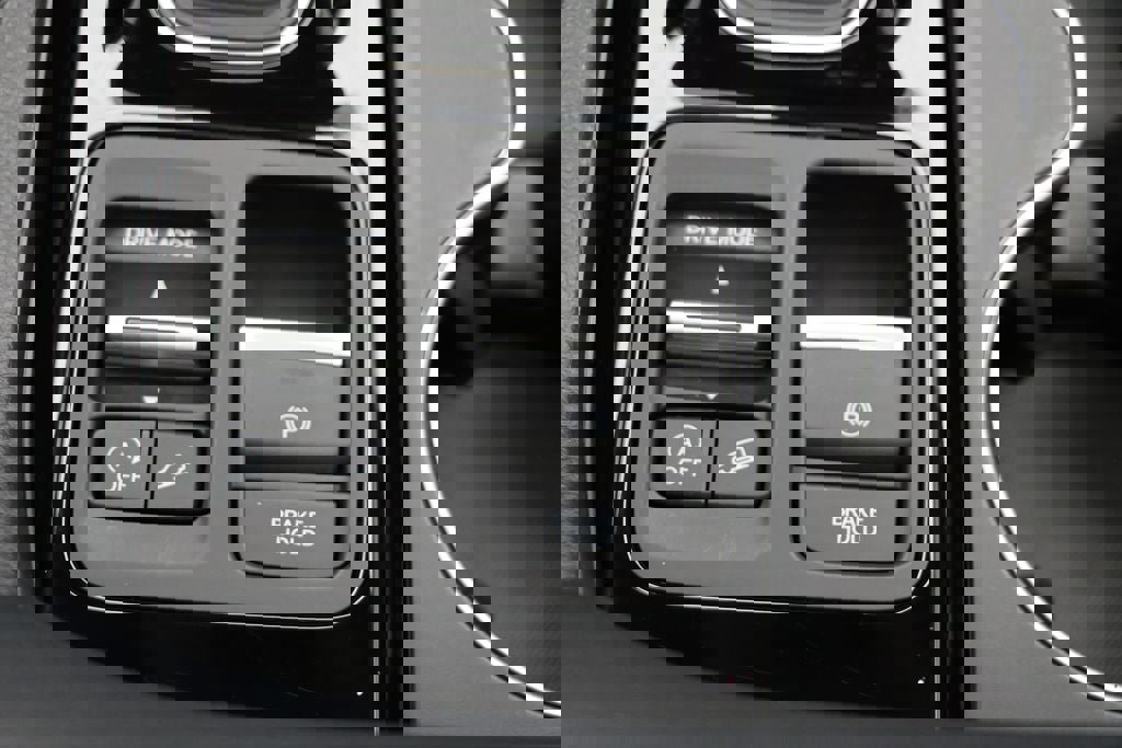 Used 2025 Honda Pilot Touring image 26