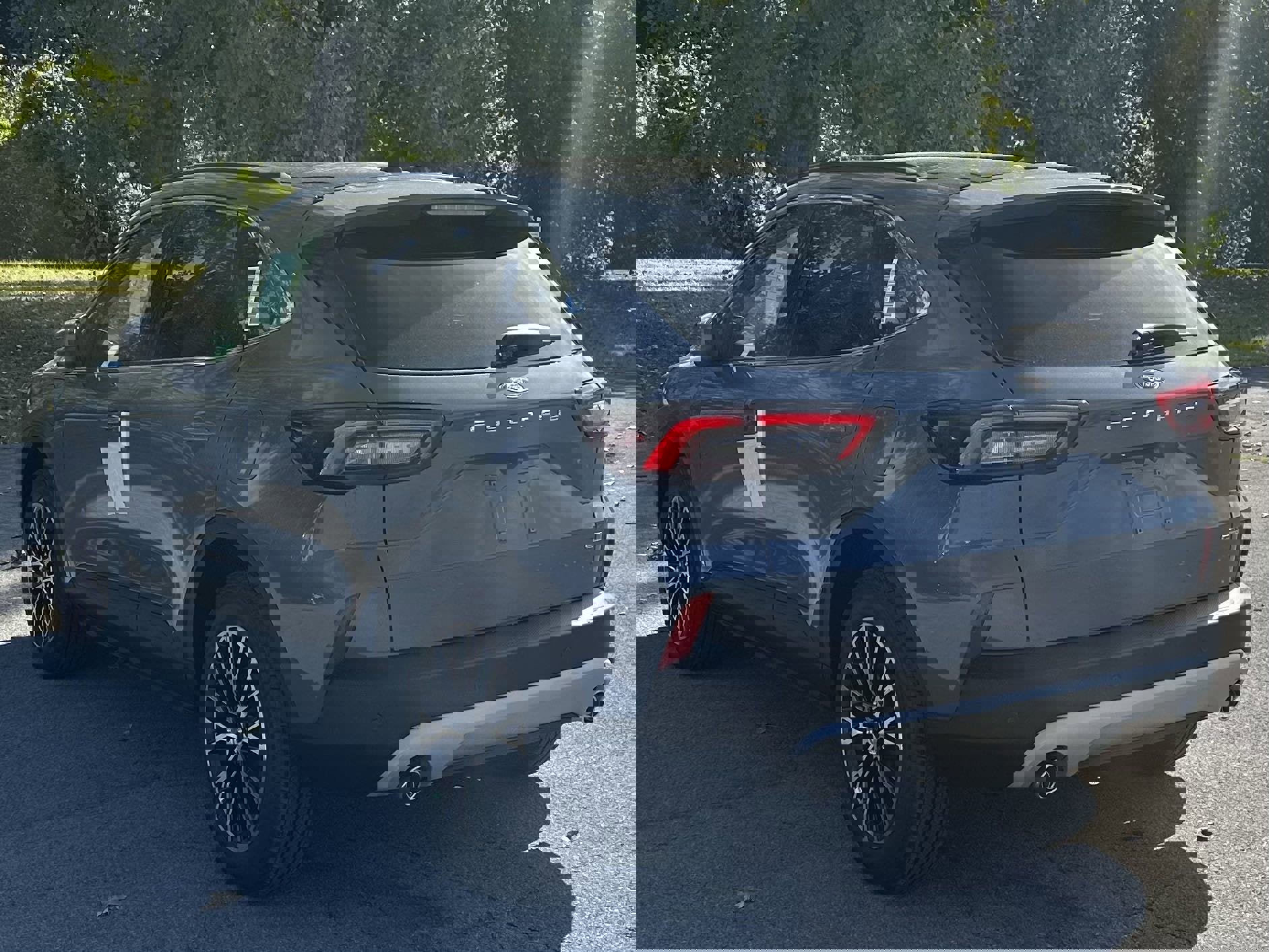 New 2025 Ford Escape SE image 9