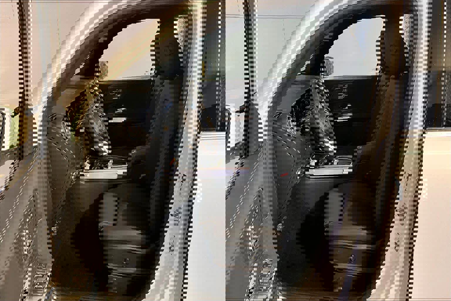 New 2026 Mercedes-Benz GLB 250 4MATIC image 13