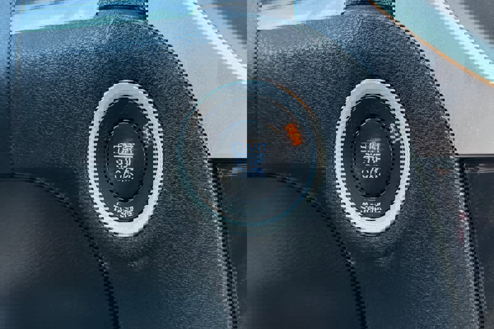 Used 2014 Chrysler 300 C image 24