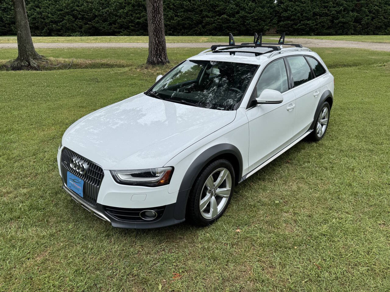 Used 2013 Audi A4 Premium w/ Convenience Pkg AWD/4WD image 4