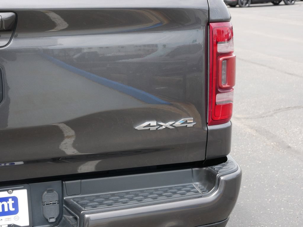 Used 2019 RAM 1500 Laramie w/ Sport Appearance Package AWD/4WD image 6