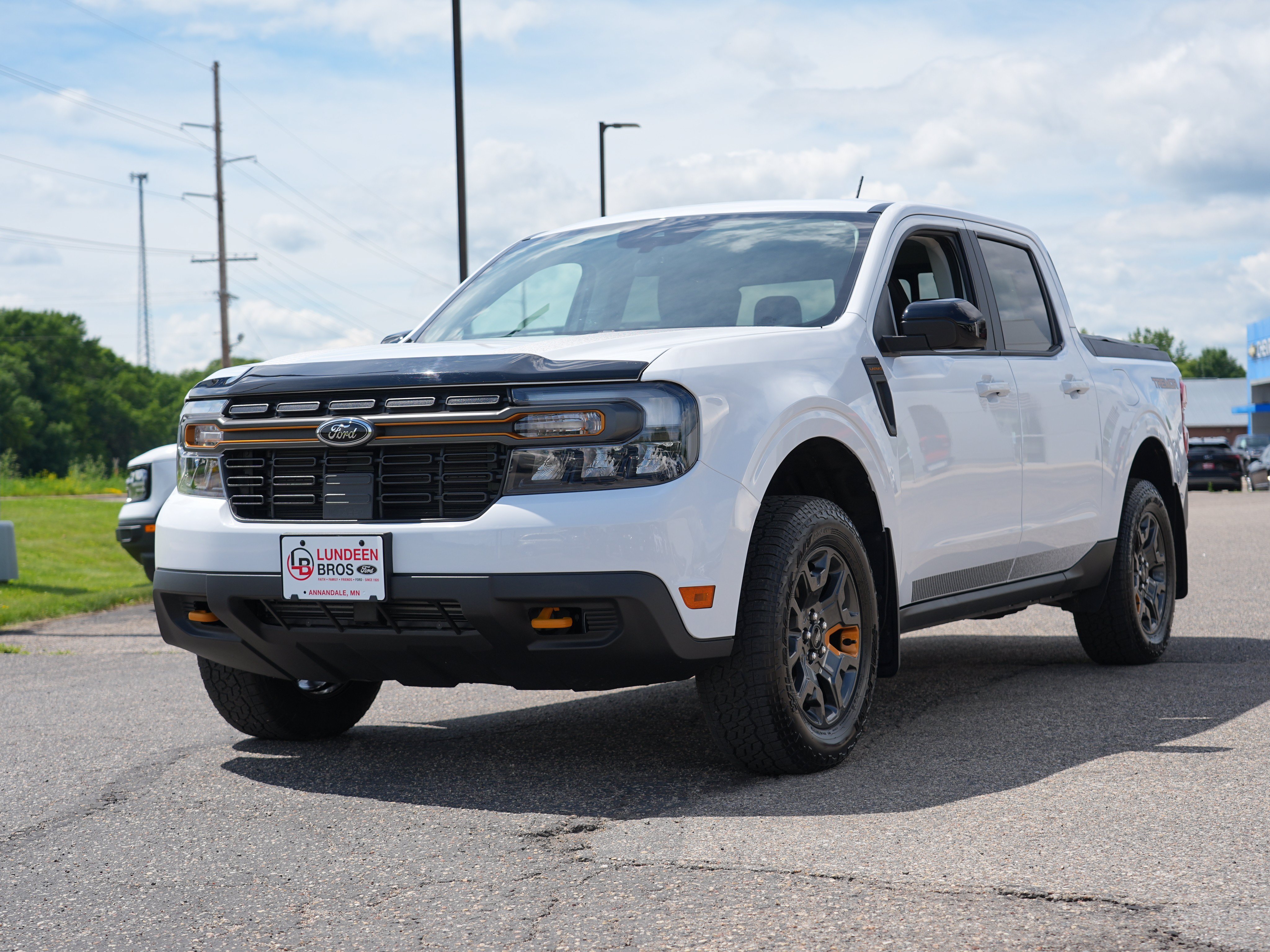 Used 2024 Ford Maverick Tremor w/ Tremor Off-Road Package AWD/4WD image 8