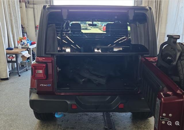 Used 2022 Jeep Wrangler Unlimited Sahara 4xe image 14