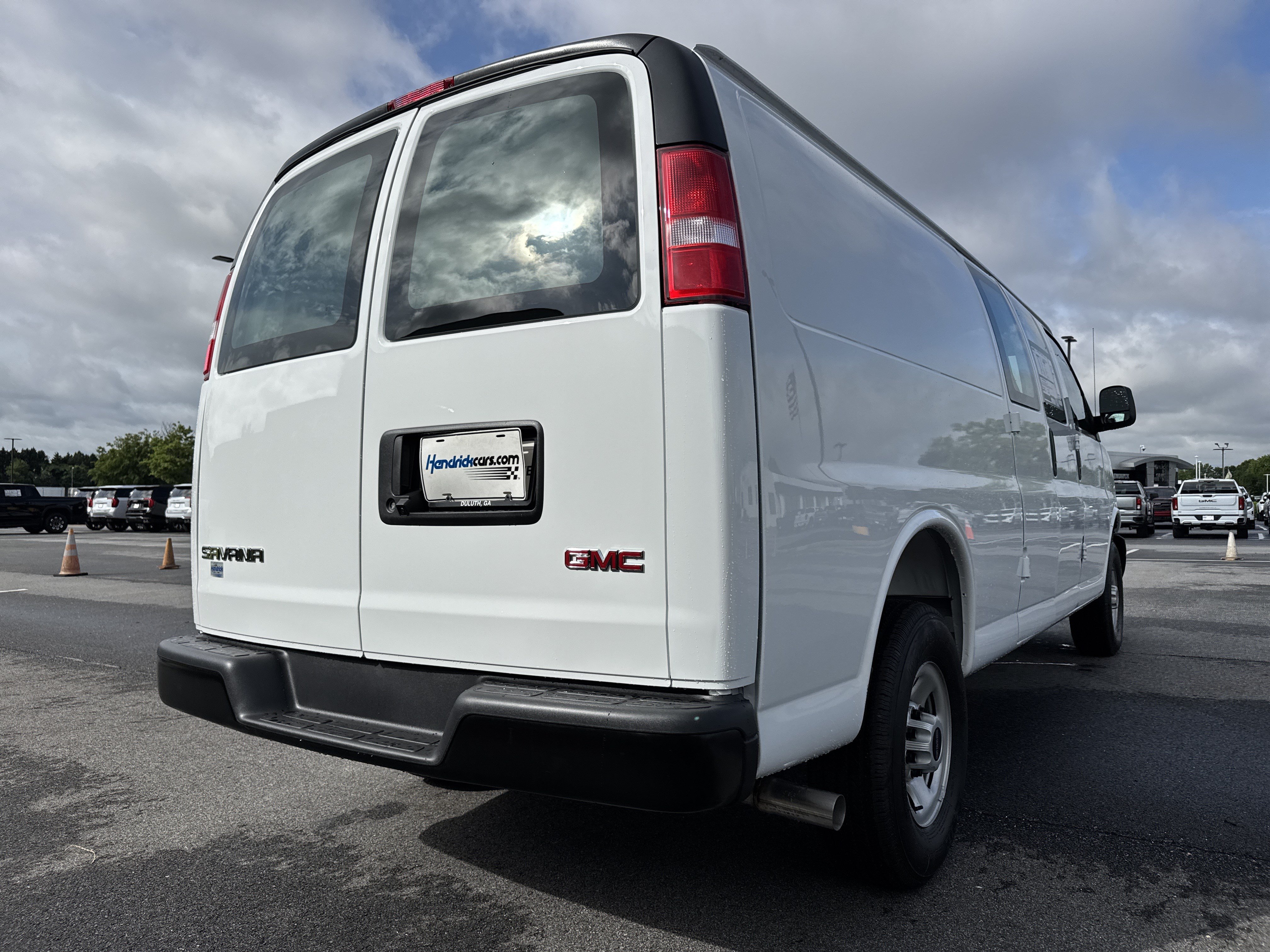 New 2026 GMC Savana 3500 Extended w/ Driver Convenience Package RWD image 10
