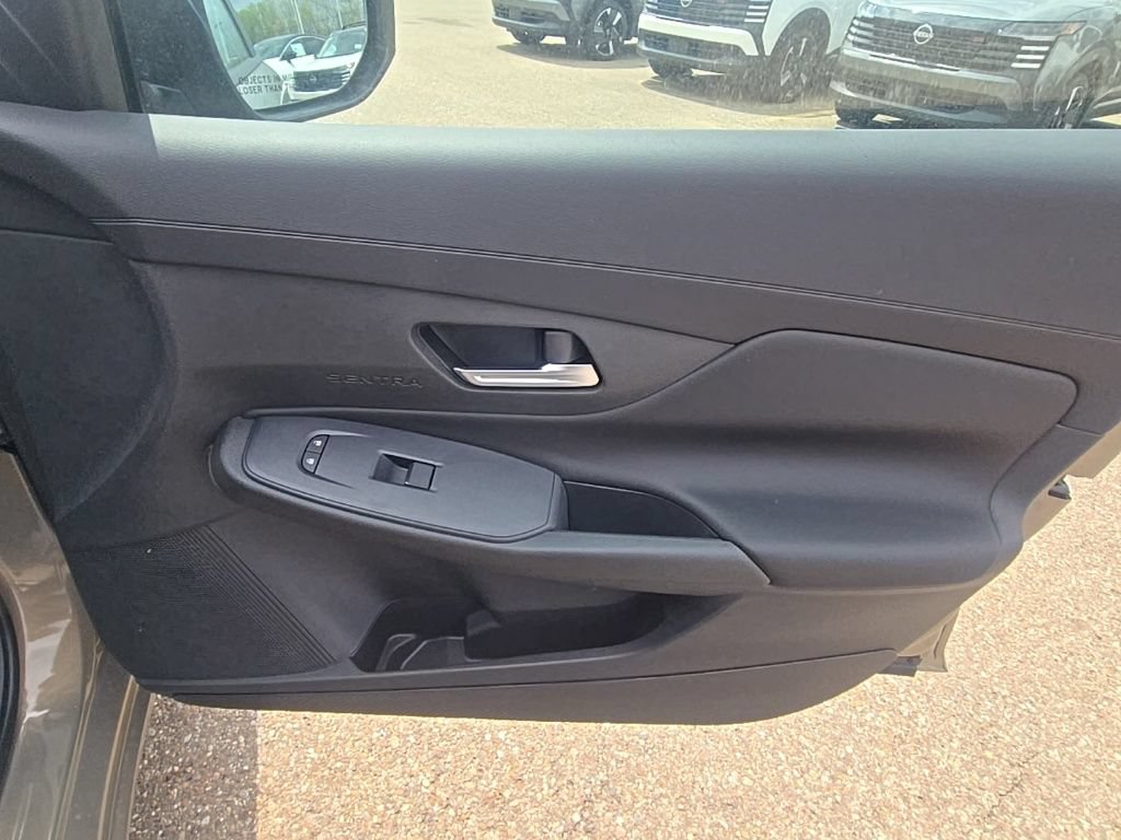 New 2026 Nissan Sentra SV w/ SV Convenience Package FWD image 24