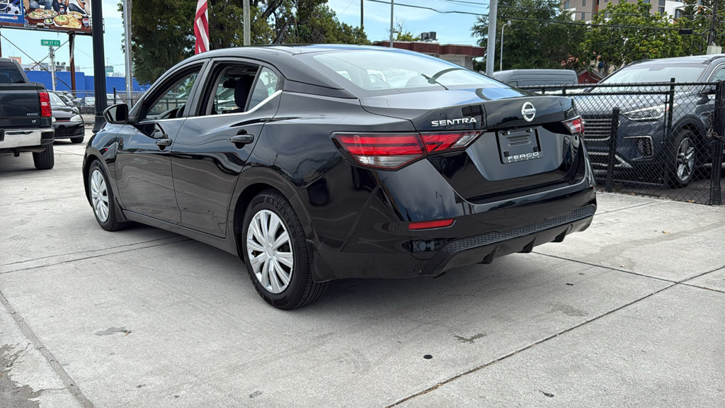 Used 2020 Nissan Sentra S FWD image 12