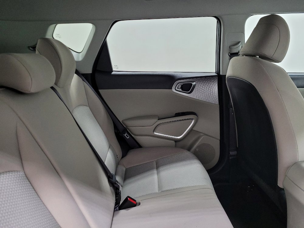 Used 2025 Kia Soul S image 19
