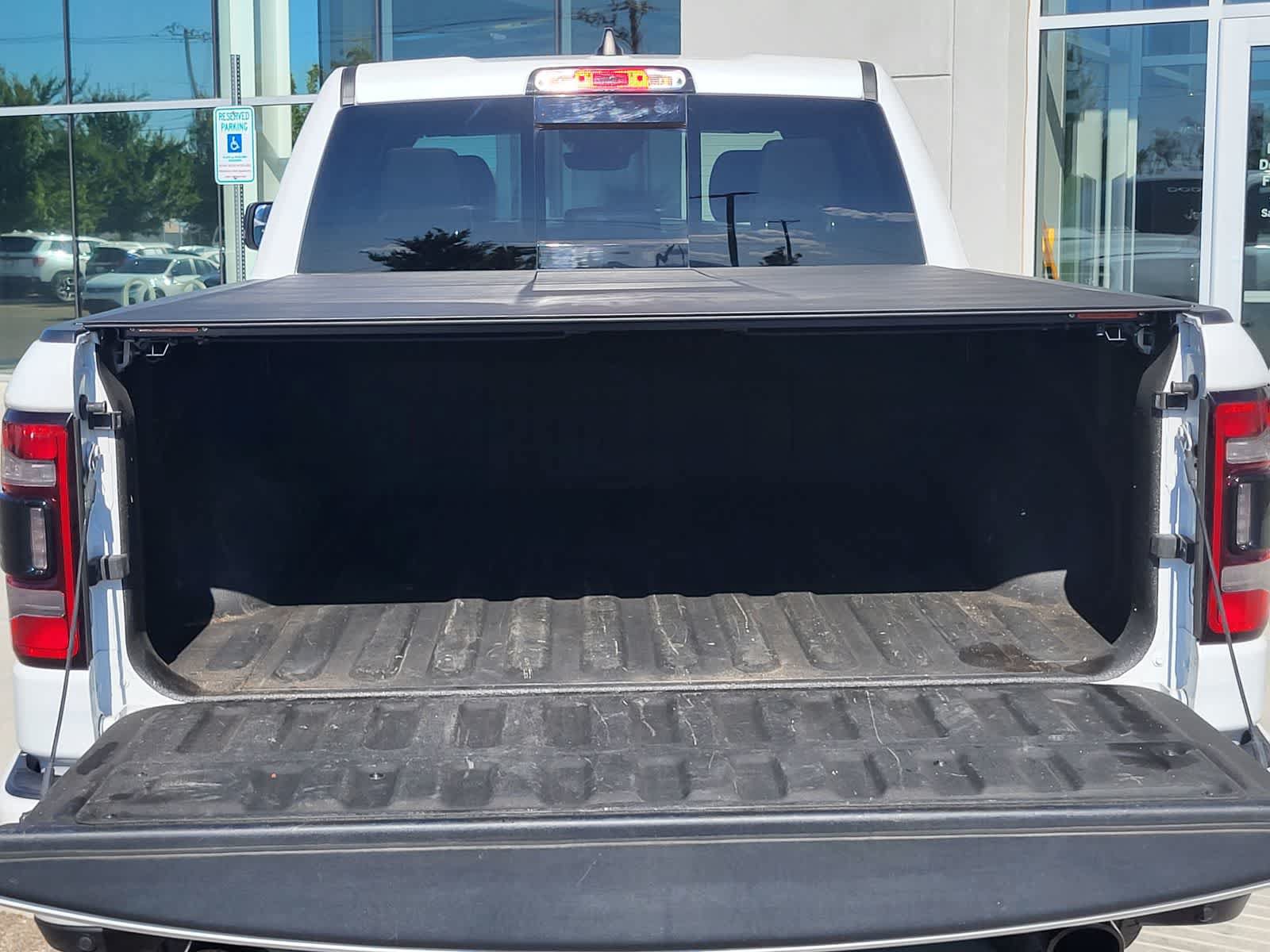 Used 2024 RAM 1500 Laramie AWD/4WD image 32