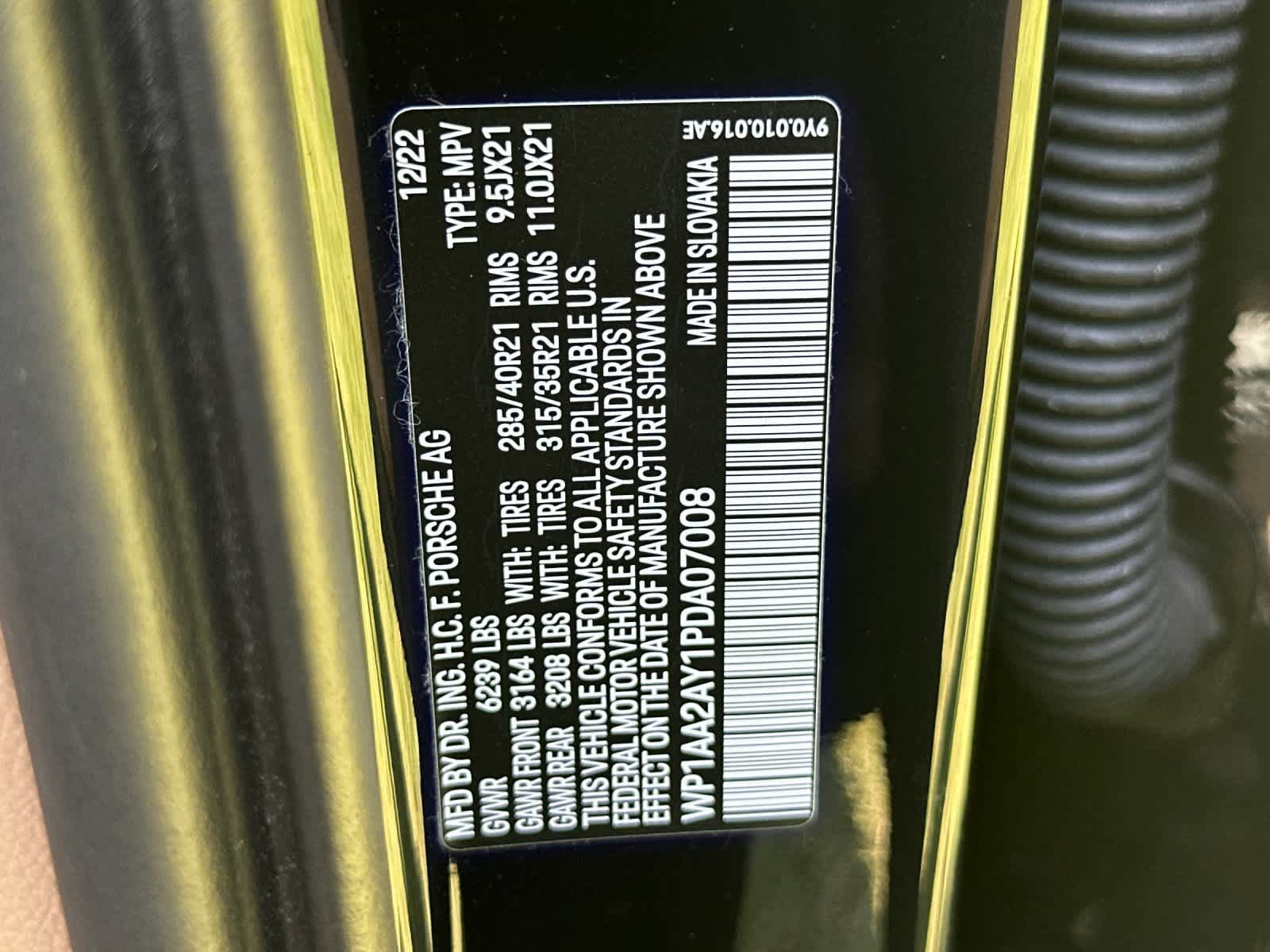 Certified 2023 Porsche Cayenne AWD/4WD image 33