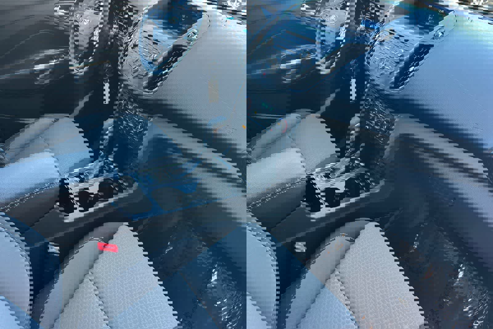 Used 2018 Ford Escape SE image 19